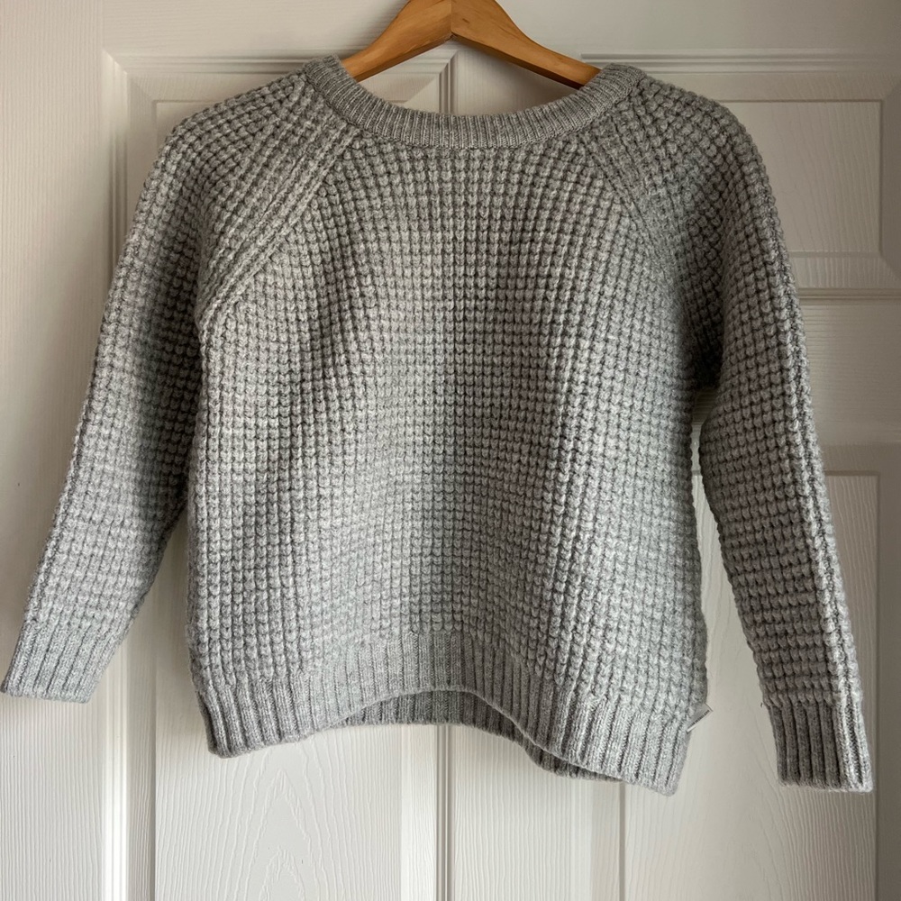 Peregrine 100% wool made in England gray sweater